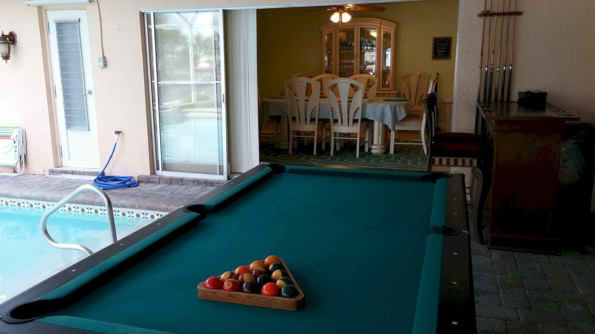 Villa Emerald Coast- Private Villa เคปคอรัล ภายนอก รูปภาพ
